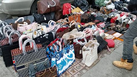 canal street perfume fake|Bag, shoe counterfeiters back in force on NYC's Canal Street.